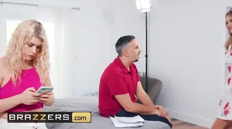 Parece que a mulher gostou do amigo do marido...
