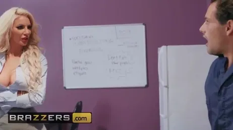 A mulher madura me destrói com sua bucetinha poderosa, que mulher maravilhosa
