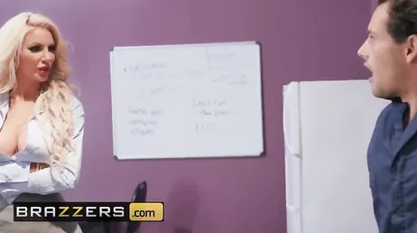 A mulher madura me destrói com sua bucetinha poderosa, que mulher maravilhosa