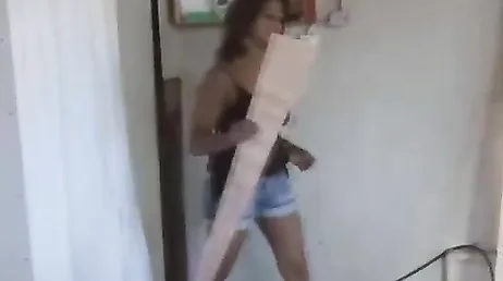 Las tetas de mi vecina latina son perfectas para una paja cubana