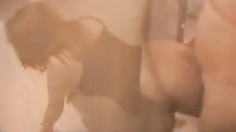 Las tetas de mi vecina latina son perfectas para una paja cubana