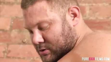 Mijn man heeft vandaag Viagra genomen en hij zal niet stoppen met mij te neuken