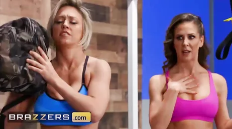 En dagsträning på gymmet med MILF:n Cherie DeVille