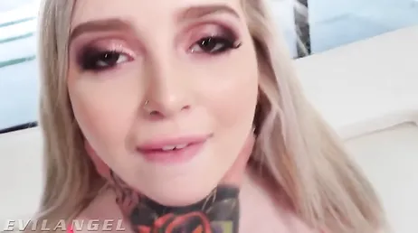 Mycket hårt analt knull med den blonda Lexi Lore och Markus Dupree