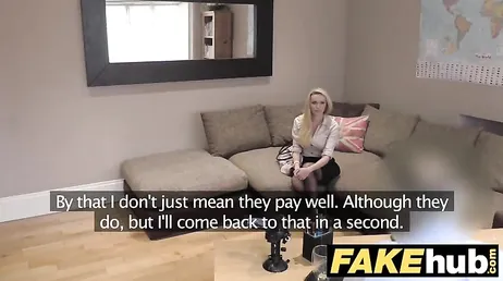 MILF Amber Jayne shows up for a porn casting and she rocks!