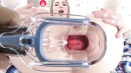 Excelente vídeo pornô XXX de sexo pesado com a cruel Ella Nova