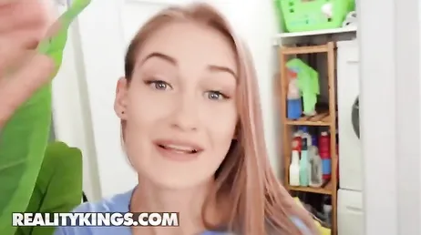 Mein Cousin hat einen perfekten Arsch, hart und sicher mit viel Laster