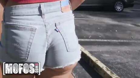 A good POV fuck with blonde Aubrey Thomas