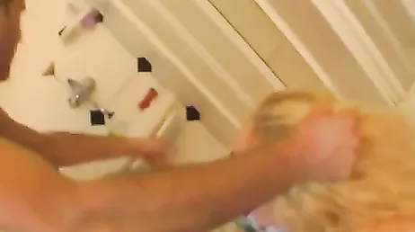 Sexe très sale avec le beau-frère, quelle baise ils ont..