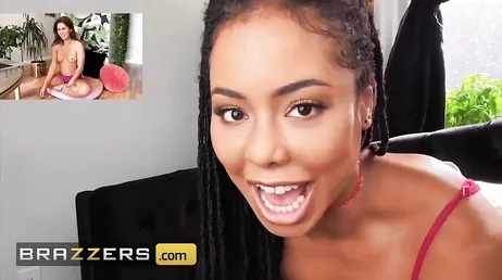 Squirting cum duell mellan Kira Noir och Paige Owens