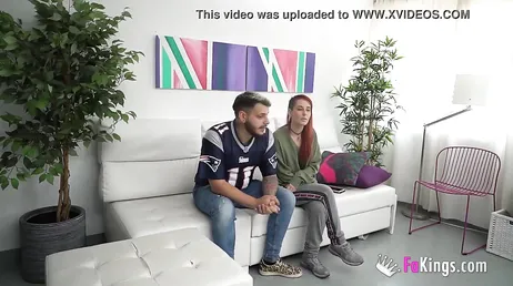 Otra pareja española que se presentan a un casting, que morbo..