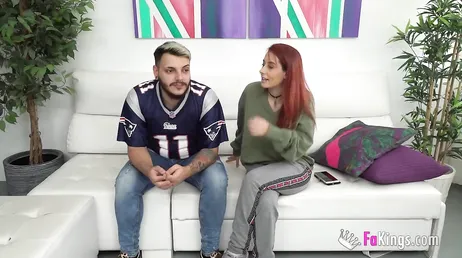 Otra pareja española que se presentan a un casting, que morbo..