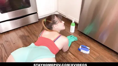 This woman is horny all day long, how she touches her pussy!