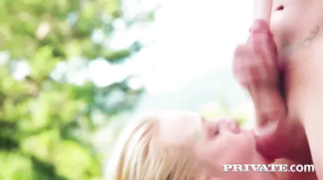 In the garden, sucking cock and getting a good fuck!