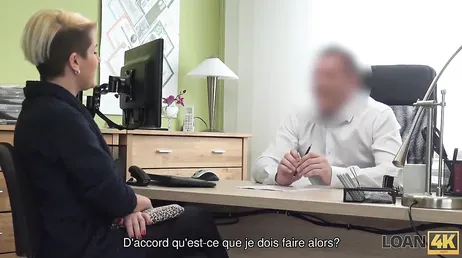 Vuole il lavoro a qualunque costo... Quindi farà di tutto con questo ragazzo...