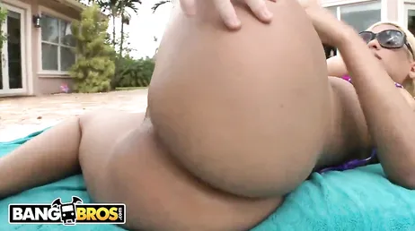 Questo ragazzo con un culo così grosso si metterà gli stivali!