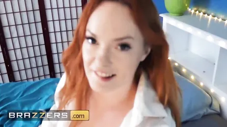 Rousse faisant une bonne pipe, comment ils la baisent maintenant..
