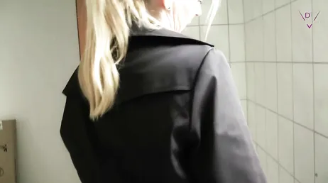 Comme nous aimons voir la mature Dirty Tina baiser très fort..