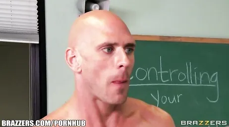 Johnny Sins porrtrekant med Angell Summers och Alison Star