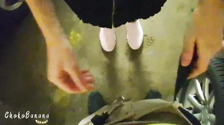 Ett bra handjobb som min flickvän ger mig, hon är väldigt slampig...