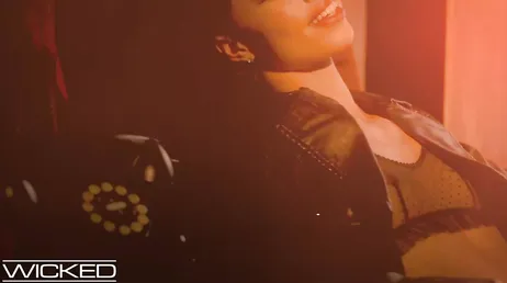 Baise formidable avec Alexis Tae, une brune très excitée..