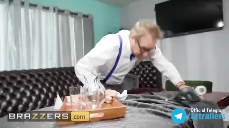 La femme mariée branle l'ami de son mari, ouf !