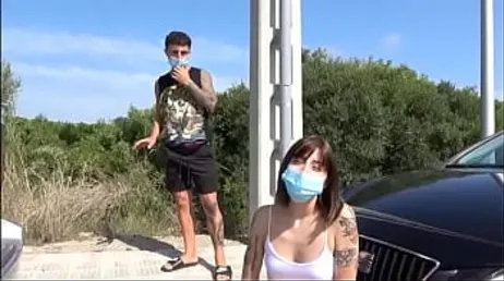 La spagnola Silvia Soprano succhia un cazzo per strada