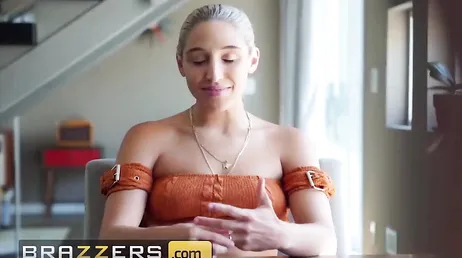 Gewaltiger Fick zwischen Abella Danger und ihrem Freund Scott Nails