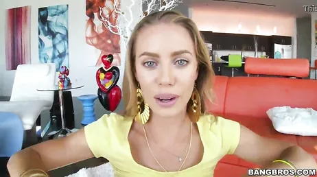 Boa arrebentação de bucetinha da deusa Nicole Aniston.. Brutal!