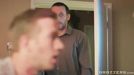 The cumshot he gives her on her tits and in her mouth is tremendous.