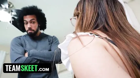 Rimango stupito quando vedo l'impiegato pulire la polvere in quel modo...