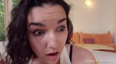 Ma belle-mère est venue vouloir que je la baise...