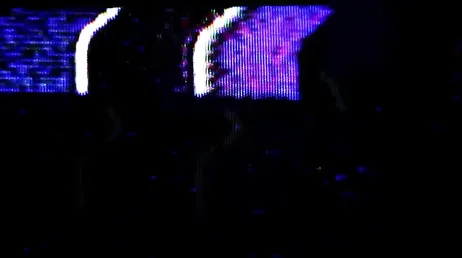A very slutty dancer who lets herself be fucked by this guy, uuf!