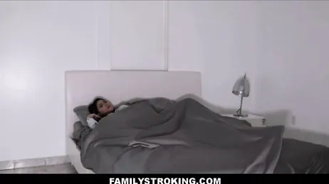Quelle branlette que le beau-frère fait pour baiser avec lui..