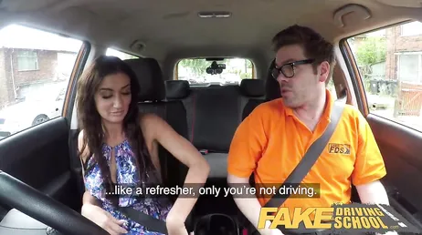 On fait une chose, je te baise dans la voiture et je t'approuve, d'accord ?