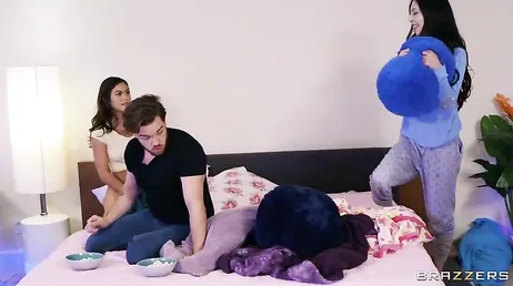 Kyle Mason en Kendra Spade hebben een geweldige neukbeurt..