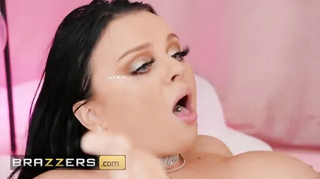 Two hot babes in a threesome like Luna Star and Payton Preslee