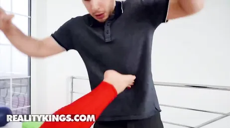 He puts the hottie from the gym on all fours, like he destroys her.