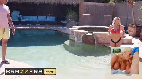 Olivia Austin and Ricky Johnson have a poolside fuck