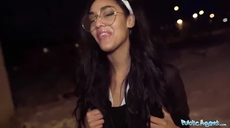Capri Lmonde, un autre qui aime baiser pour de l'argent dans la rue