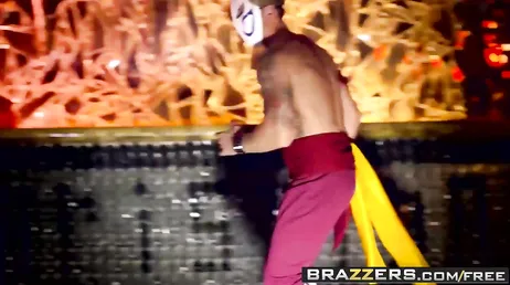XXX porrparodi på Street Fighter, vilket jävla de blir!