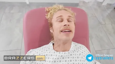 A doutora Demi Sutra fica maravilhada com o pau gostoso do paciente..
