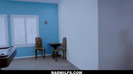 Daughter and mother waiting for this boy to cum, uuf!