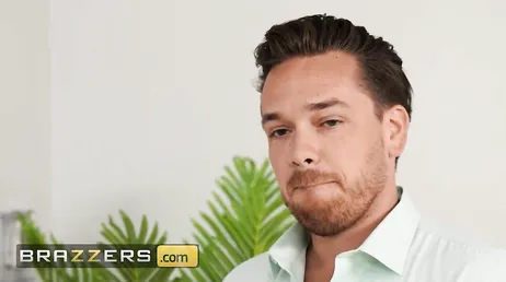 Den svarta Nicole Kitt är en av dem som sväljer allt hel..