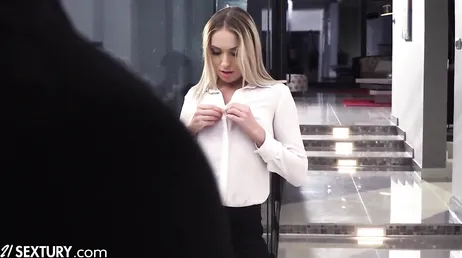 Eu sei que meu chefe não vai resistir a esse corpo maravilhoso que tenho...