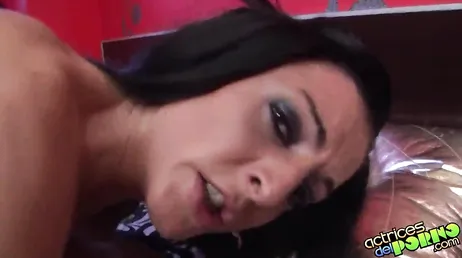 Carla Pons, on dirait que tu aimes beaucoup la bite de Ramon Nomar...
