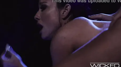 Taking the vicious brunette Jennifer White to the limit, brutal!