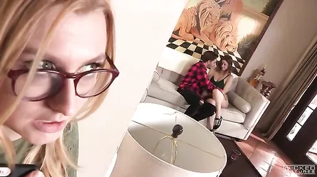 Stella Cox, noch eine, die gerne einen guten Schwanz reitet, uuuf!