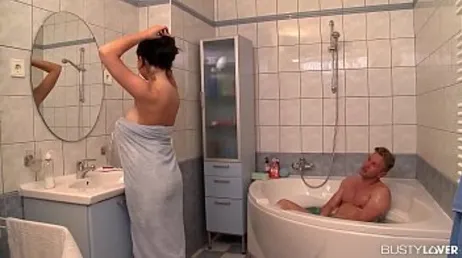 Swallowing cock and having a good fuck in the bathroom..