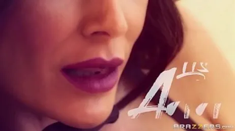 Vanessa Blue, die schwarze Frau, die es liebt, gute Schwänze zu essen!